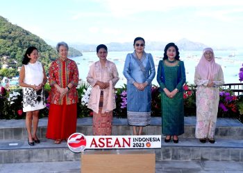 Ibu Negara, Iriana Jokwi Bersama Pendamping Pemimpin ASEAN. (Foto : Dok. Humas Mensesneg).