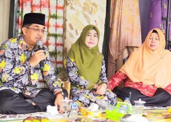 Bupati Anwar Sadat Menyampaikan Sambutan saat Menghadiri Halal Bihalal Dekranasda Tanjab Barat. (Foto : Dok. Diskominfo TJB)