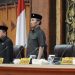 Pimpinan DPRD Provinsi Jambi Tengah Menyayikan Lagu Indonesia Raya saat Paripurna. (Foto : Dok. Humas)
