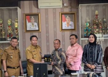 Banggar DPRD Provinsi Jambi saat ke Berkunjung ke Badan Pendapatan Daerah (BAPENDA) Provinsi Sumatera Selatan. (Foto : Dok. Humas).