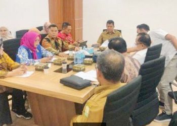 BANGAR DPRD Provinsi Jambi Stuba Ke BKAD Aceh Bahas Participating Interest (PI). (Foto : Dok. Humas).