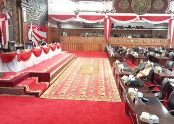 Suasana Paripurna di Gedung Dprd Provinsi Jambi. (Foto: Dok. Humas)