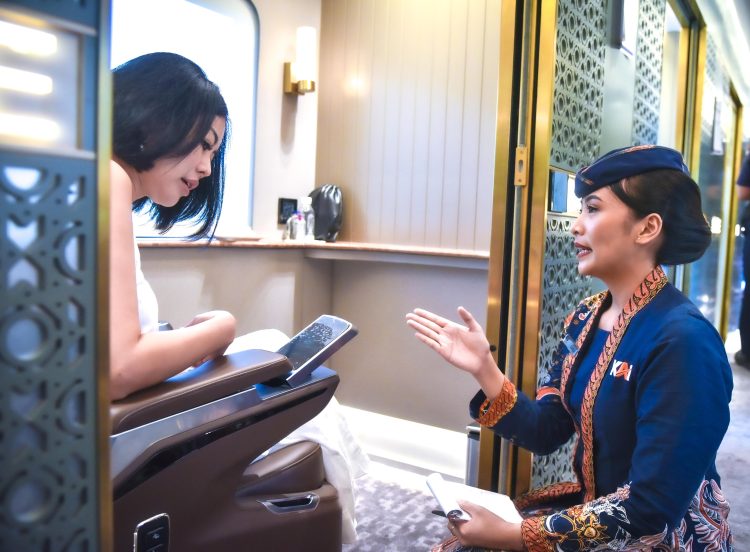 Suasana di dalam Kereta Compartment Suites. (Foto : Dok. InfoPublik).