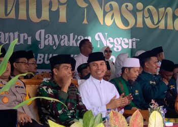 Ketua DPRD Provinsi Jambi saat Menghadiri Peringatan Hari Santri di Tebo. (Foto : Dok. Humas).