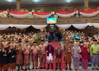 Ketua DPRD Provinsi Jambi saat Menghadiri HUT Muarojambi. (Foto : Dok. Humas).