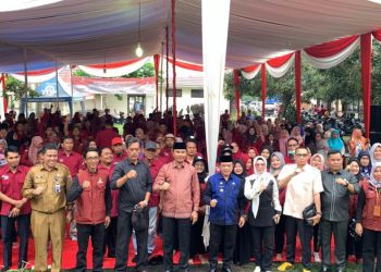Edi dan Komsi IV DPRD Provinsi Jambi Menghadiri Jambore PKH. (Foto: Dok. Humas).