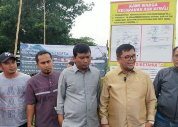 Komisi III DPRD Provinsi Jambi Turun ke Lokasi Rencana Stockpile Batu Bara di Aur Kenali. (Foto : Dok. Istimewa).