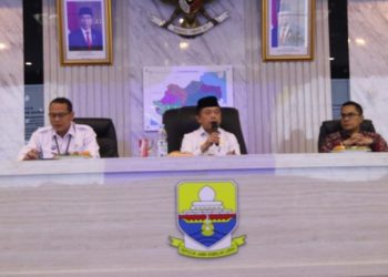 Al Haris saat Menghadiri Acara Penandatanganan Komitmen Bersama Menyukseskan Satu Data Provinsi Jambi. (Foto: Dok. Diskominfo).