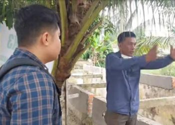 Anggota DPRD Provinsi Jambi, Rusdi Saat Meninjau Salah Satu Pekerjaan. (Foto: Istimewa/CBK).