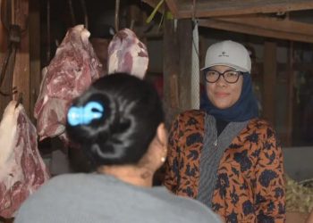 Pejabat Berwenag Kota Palangkaraya saat Melakukan Sidak Pasar. (Foto: Dok. InfoPublik).