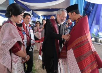 Ketua DPRD Provinsi Jambi saat Menghadiri Jubileum 75 Tahun HKBP Jambi. (Dok. Humas).