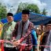 Edi Purwanto Potong Pita Peresmian Masjid Raya diRantau Keloyang (Foto: Doc. Humas).