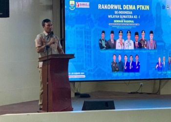 Ketua DPRD Provinsi Jambi, Edi Purwanto saat Jadi Pembicara di Rakorwil Dema PTKIN, (25/01). (Dok. Humas).