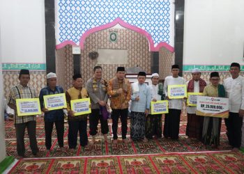 Gubernur Jambi saat Safari Ramadan di Desa Meranti (19/3). (Dok. Diskominfo JMB).
