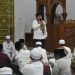 Pj Bupati Sarolangun Menyampaikan Sambutan saat Safari Ramadan ke Desa Panti. (Dok. Diskominfo SRL).