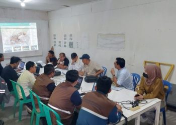 Komisi III DPRD Provinsi Jambi Mendengarkan Pemaparan terkait Pembangunan Islamic Center. (Dok. Istimewa).
