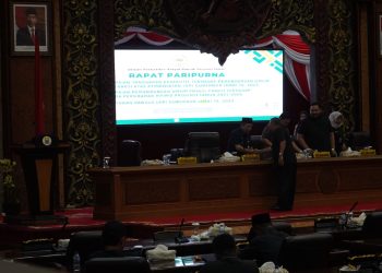 Suasana Rapat Paripurna di Gedung Sekretariat DPRD Provinsi Jambi, (25/04). Dok. Humas).