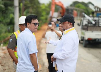 Komisi III DPRD Provinsi Jambi saat Sidk Proyek Multiyers di Muaro Jambi. (Dok. Istimewa).