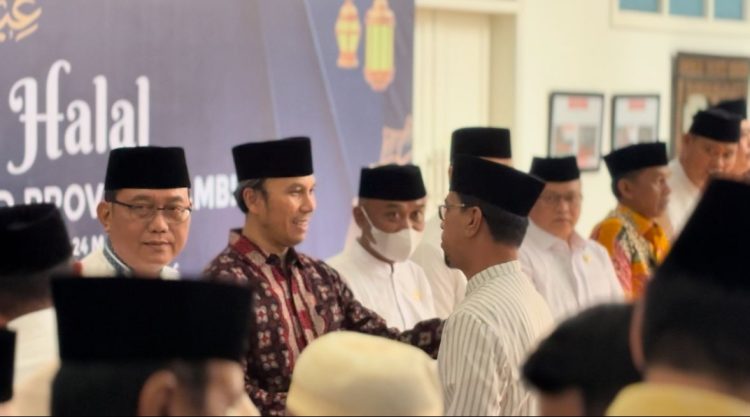 Pimpinan dan Anggota DPRD Jambi Gelar Halal Bihalal Bersama Sekretariat Dewan