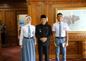 Rahma dan Alfadillah usai audensi bersama Wagub Jambi Abdulah Sani, Kamis (11/7).