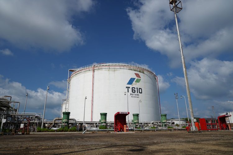jumlah kargo dan performa meningkat menjadi trading hub di Asia Tenggara/ foto: pertamina