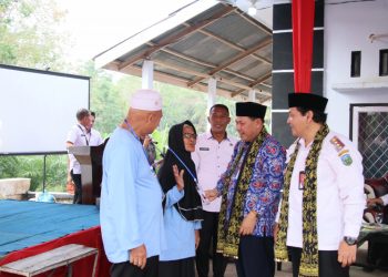 Launching Sekolah Lansia di Desa Bernai, Kabupaten Sarolangun, Rabu (31/7). / Foto/Ist