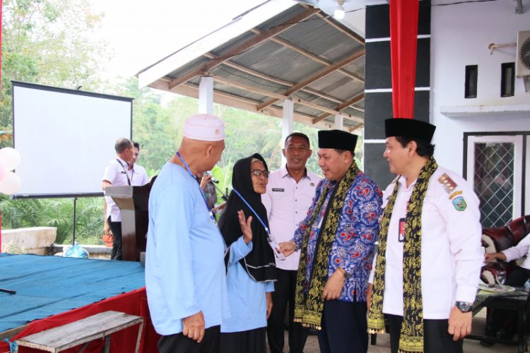 Launching Sekolah Lansia di Desa Bernai, Kabupaten Sarolangun, Rabu (31/7). / Foto/Ist
