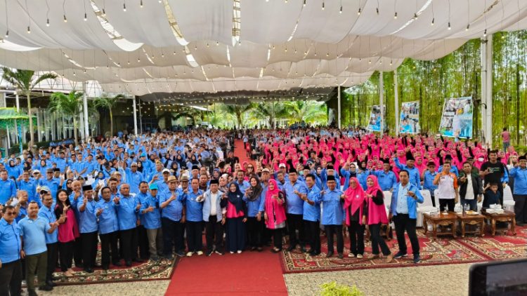 Pelantikan Tim Pemenangan Haris-Sani Kota Jambi, Sabtu (10/8). / Foto/Ist