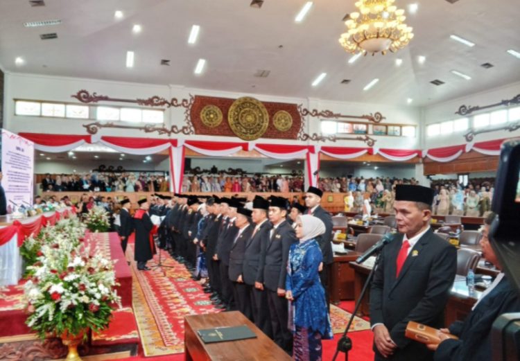 55 Anggota DPRD Provinsi Jambi Periode 2024-2029 Ucapkan Sumpah Jabatan, (09/09). Dok/Hms