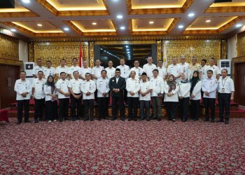 Sudirman memipin Rapat Perdana Usai Dilantik Sebagai Pjs. Gubernur Jambi (25/09). /Dok/Ist