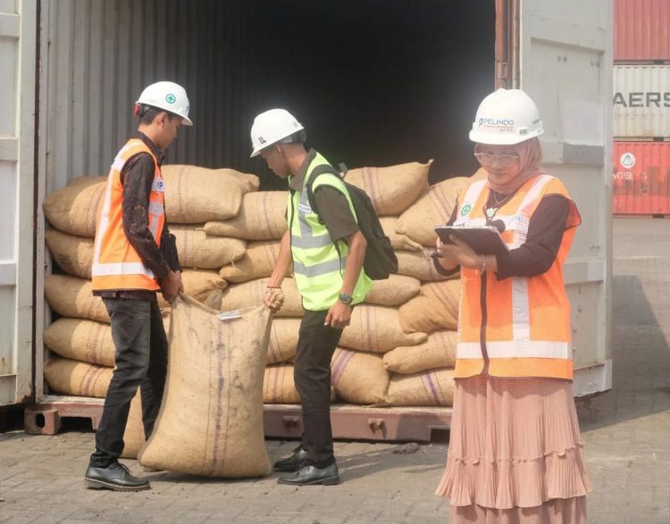 Bea Cukai Jambi Lepas Ekspor 64 Ton Pinang ke India dan Pakistan