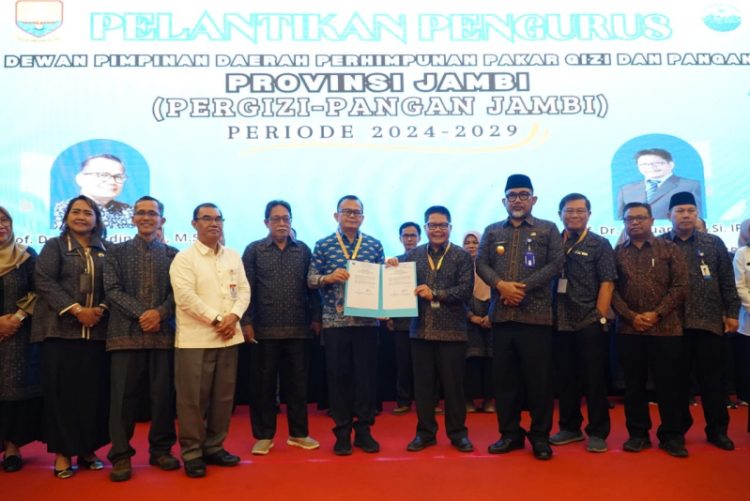 Pelantikan Pengurus DPD Pergizi-Pangan Jambi, Rabu (30/10). / Foto/ist