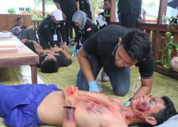 Simulasi penanggulangan krisis kesehatan akibat bencana yang digelar Pemprov Jambi melalui Dinas Kesahatan, Kamis (31/10). / Foto/ist