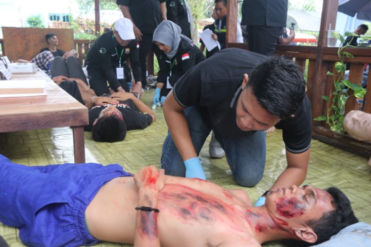 Simulasi penanggulangan krisis kesehatan akibat bencana yang digelar Pemprov Jambi melalui Dinas Kesahatan, Kamis (31/10). / Foto/ist