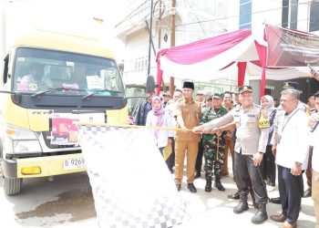 Pelepasan Logistik Pilkada di Tanjab Barat, senin, (25/11). Dok/Ist