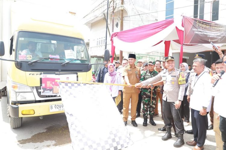 Pelepasan Logistik Pilkada di Tanjab Barat, senin, (25/11). Dok/Ist