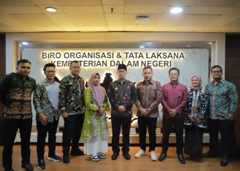 Pjs Bupati Tanjab Barat bersama rombongan koordinasi dan konsultasi ke Kementerian Dalam Negeri, (02/10). /Dok/Ist