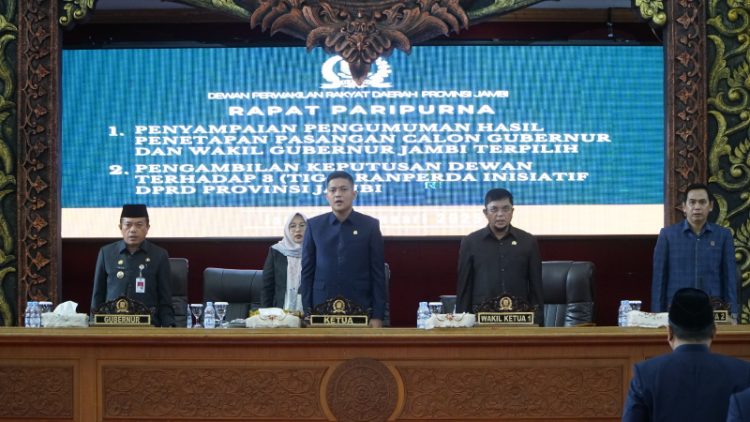 Rapat Paripurna DPRD Provinsi Jambi dengan agenda pengumuman Gubernur dan Wakil Gubernur Jambi terpilih hasil Pilkada 2024, Senin (13/1). / Foto/ist