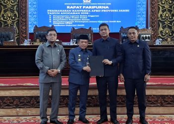 Rapat Paripurna, DPRD Sahkan APBD Provinsi Jambi 2026 Rp 3,7 Triliun