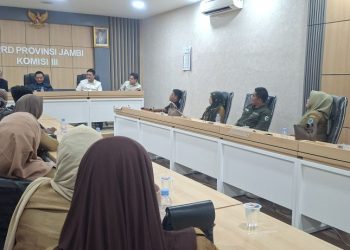 Terima Pengaduan Perangkat Desa Batanghari, DPRD Provinsi Jambi Berupaya Carikan Solusi